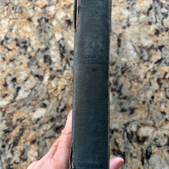 Antique Book Set with Lace Ribbon 1924 Century Readings and 1921 Short Stories - Picture 4 of 14